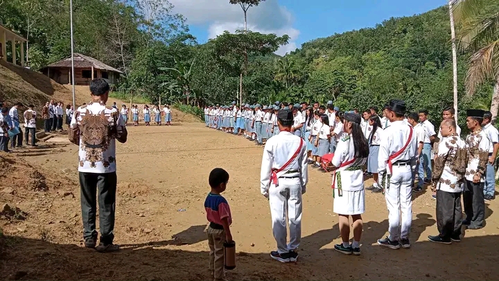 Keterangan Gambar Satu